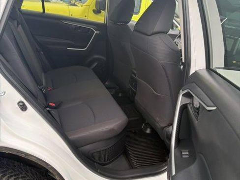 Used 2024 Toyota RAV4 LE image 8