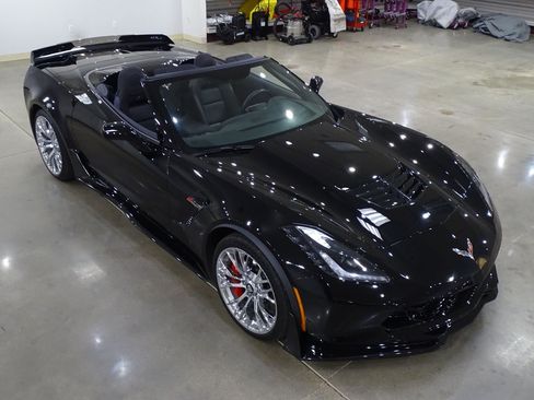 Used 2016 Chevrolet Corvette Z06 w/ 3LZ Preferred Equipment Group RWD image 20