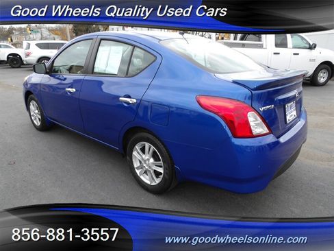 Used 2015 Nissan Versa SV image 7