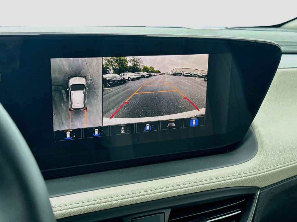 Used 2026 Buick Encore GX Avenir w/ Avenir Technology Package AWD/4WD image 14