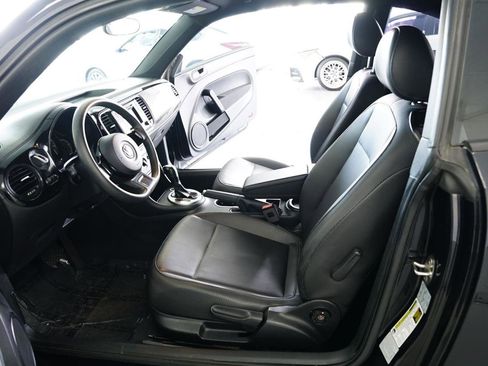 Used 2017 Volkswagen Beetle 1.8T FWD image 13