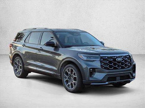 Used 2025 Ford Explorer Platinum w/ Ultimate Package RWD image 2