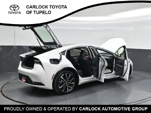 Used 2026 Toyota Prius Plug-In Hybrid FWD image 70