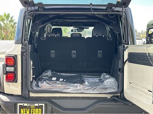 New 2025 Ford Bronco Raptor image 18