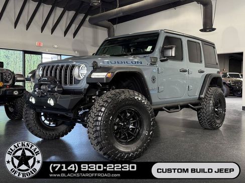 Used 2025 Jeep Wrangler Unlimited Rubicon 4xe w/ Convenience Group AWD/4WD image 30