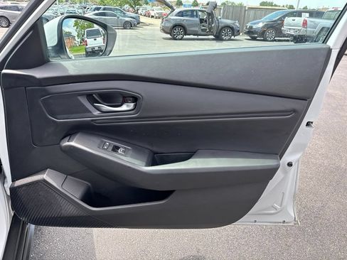 Certified 2024 Honda Accord EX image 37