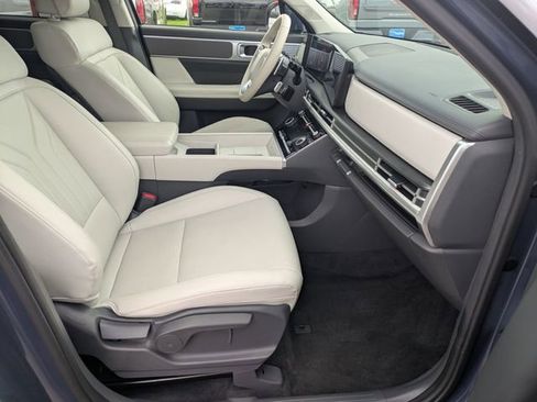 Used 2025 Hyundai Santa Fe SEL FWD image 29