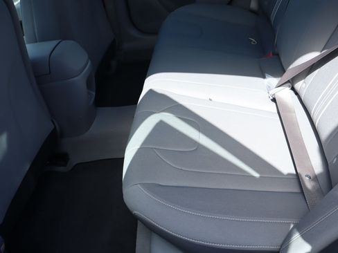 New 2025 Hyundai Elantra Sport image 18