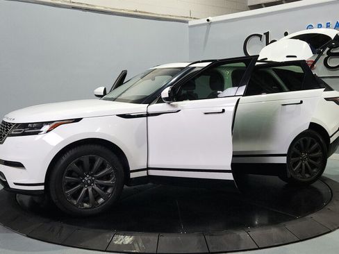 Used 2019 Land Rover Range Rover Velar S AWD/4WD image 18