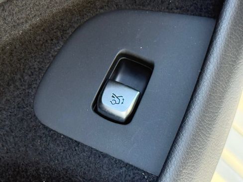 Used 2022 Mercedes-Benz AMG GT 53 image 25