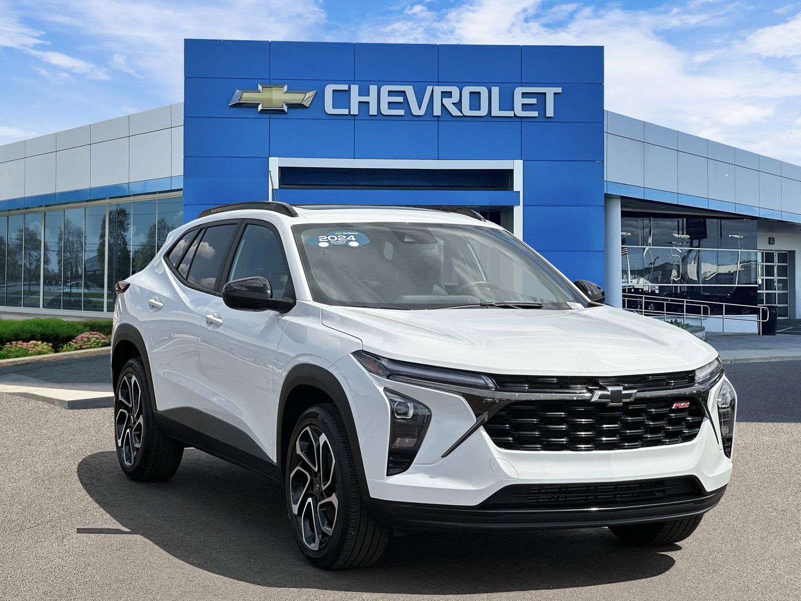 Certified 2024 Chevrolet Trax RS w/ Sunroof Package FWD image 1