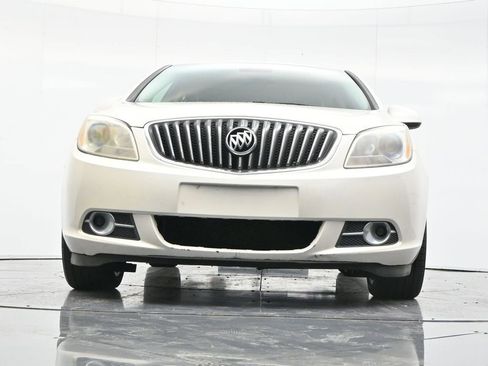 Used 2013 Buick Verano Leather FWD image 43