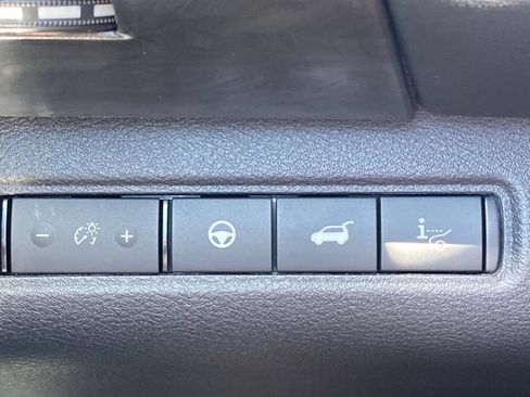 New 2026 Nissan Pathfinder Platinum AWD/4WD image 16