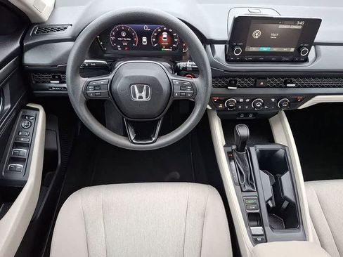 Certified 2023 Honda Accord EX image 21