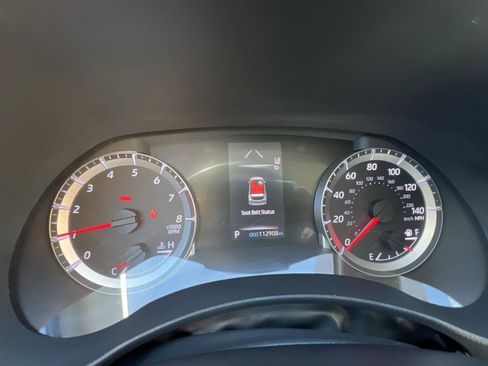 Used 2021 Toyota Highlander LE image 15