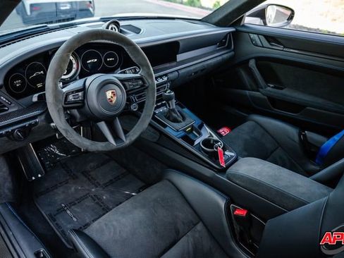 Used 2022 Porsche 911 GT3 image 2