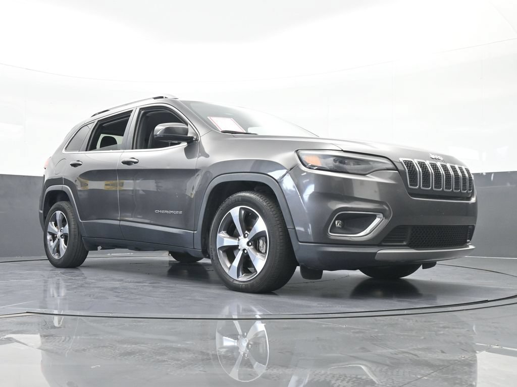 Used 2019 Jeep Cherokee Limited FWD image 60