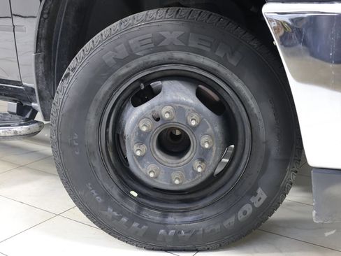 Used 2022 RAM 3500 Tradesman RWD image 11