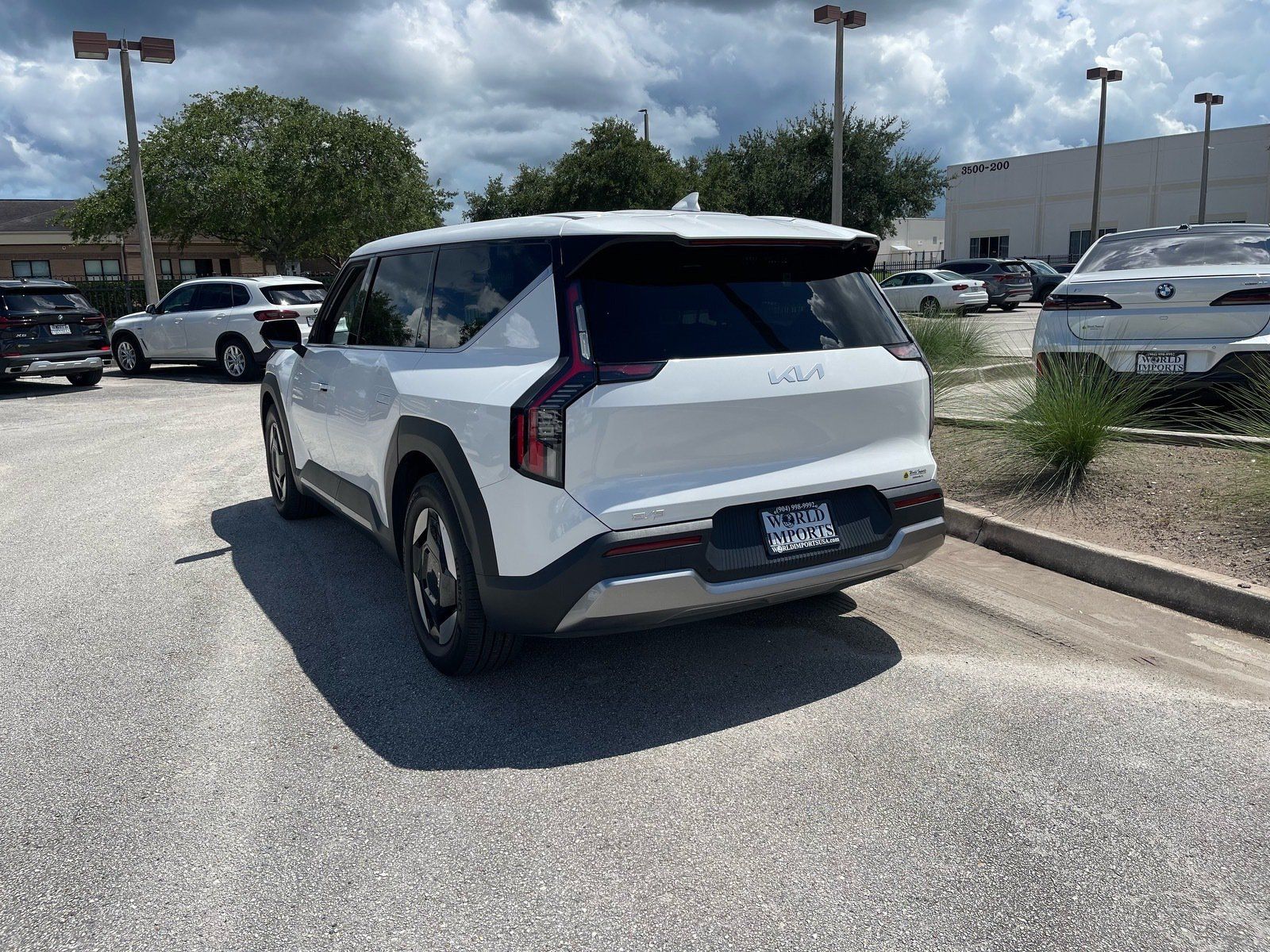 Used 2024 Kia EV9 Light RWD image 52
