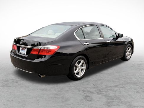 Used 2013 Honda Accord LX image 7