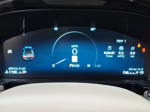 Certified 2023 Lincoln Corsair AWD image 15