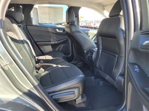 New 2025 Ford Escape SE image 12