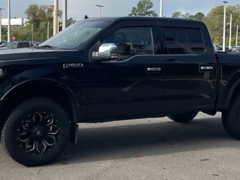 Used 2018 Ford F150 Platinum w/ Technology Package image 4