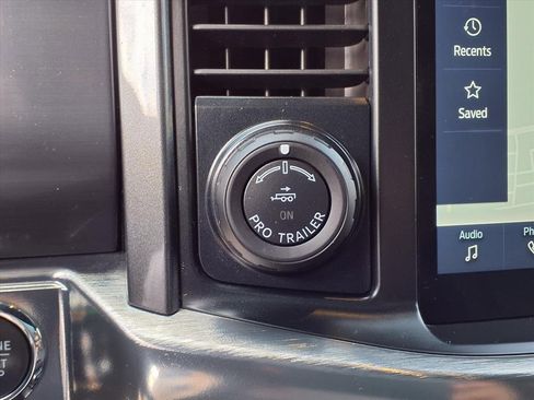 Used 2023 Ford F150 Lariat w/ Equipment Group 502A High image 32