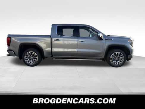 New 2026 GMC Sierra 1500 Denali image 2