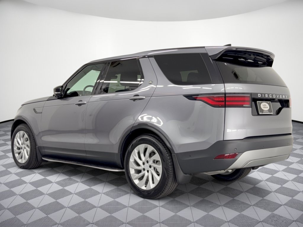 Certified 2026 Land Rover Discovery S AWD/4WD image 3