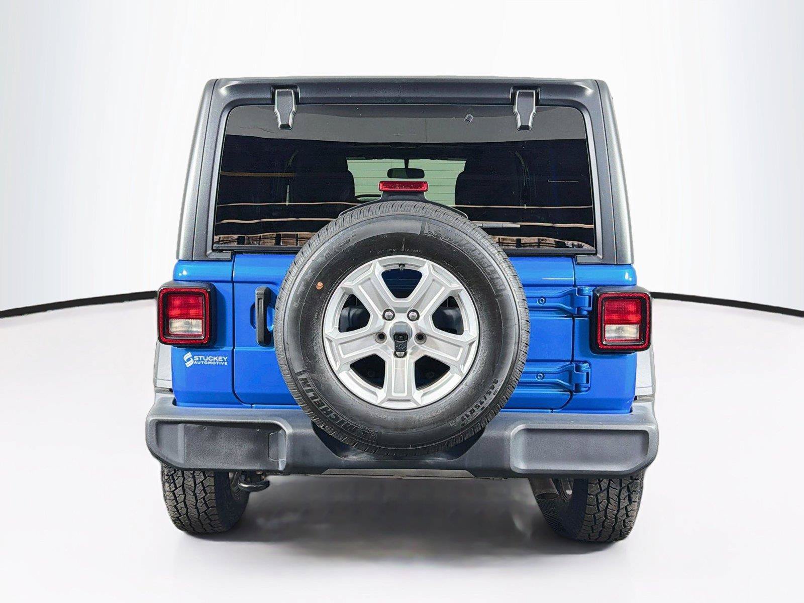 Used 2023 Jeep Wrangler Unlimited Sport AWD/4WD image 10