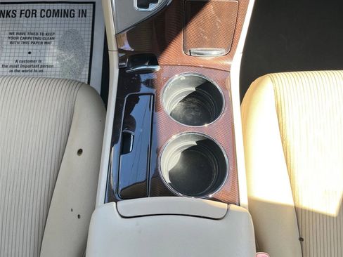 Used 2009 Toyota Venza Wagon 4D image 18