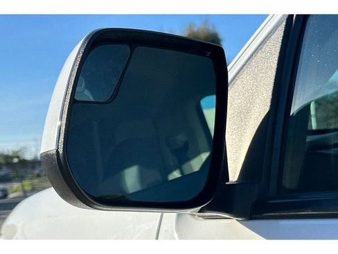 Used 2020 Chevrolet Colorado Z71 image 52