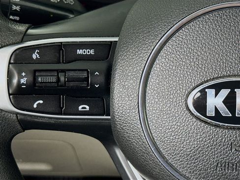 Used 2021 Kia K5 LXS FWD image 11