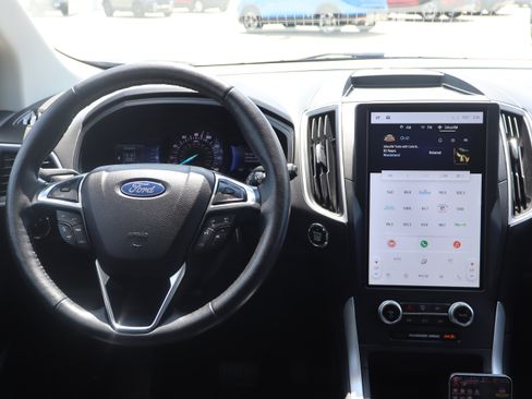 Used 2023 Ford Edge SEL w/ Sport Appearance Package AWD/4WD image 14