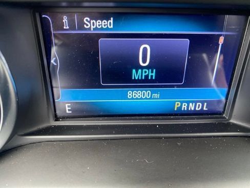 Used 2017 Buick Envision Essence FWD image 2