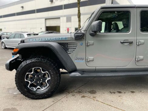 Used 2022 Jeep Wrangler Unlimited Rubicon 4xe w/ Cold Weather Group image 7