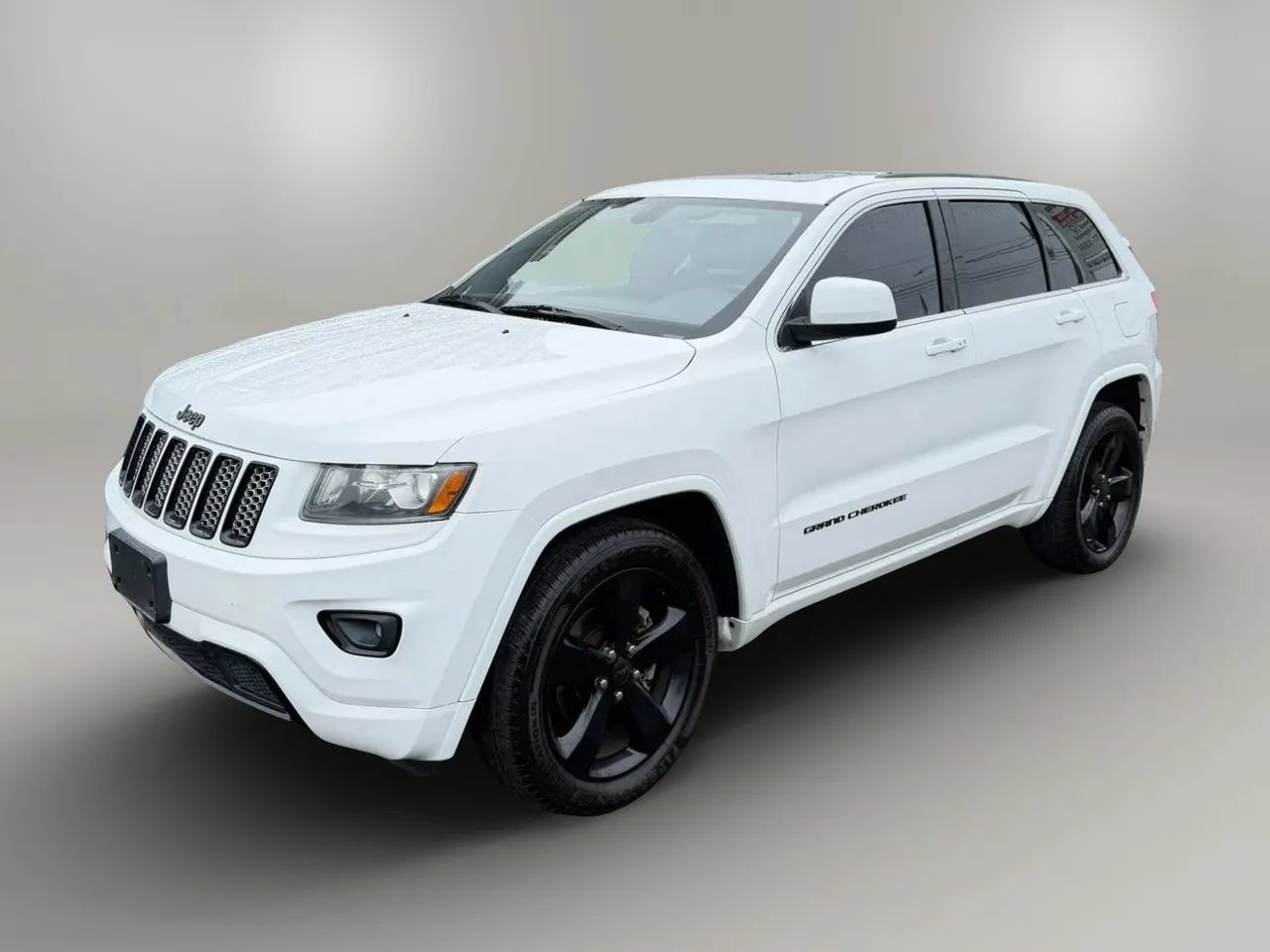 Used 2015 Jeep Grand Cherokee Altitude AWD/4WD image 3