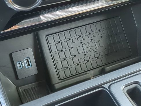 Used 2023 Ford F150 Lariat image 22