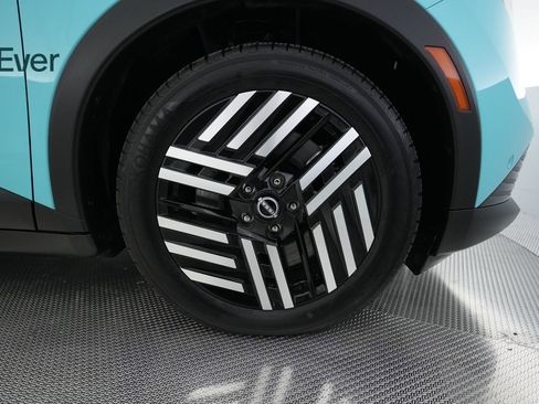 Used 2026 Nissan Leaf SV+ FWD image 20