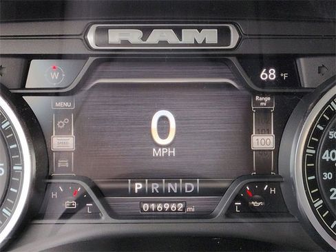 Certified 2022 RAM 1500 Big Horn image 29