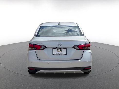 Used 2025 Nissan Versa SV FWD image 11