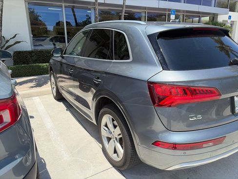Used 2019 Audi Q5 2.0T Premium Plus w/ Premium Plus Package AWD/4WD image 4