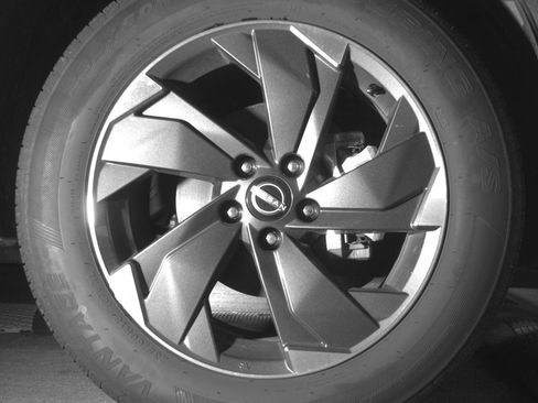 Used 2025 Nissan Rogue SV AWD/4WD image 13