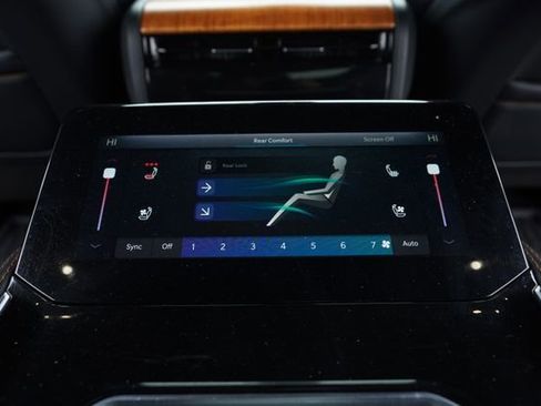 Used 2024 Jeep Grand Wagoneer L Series III image 29