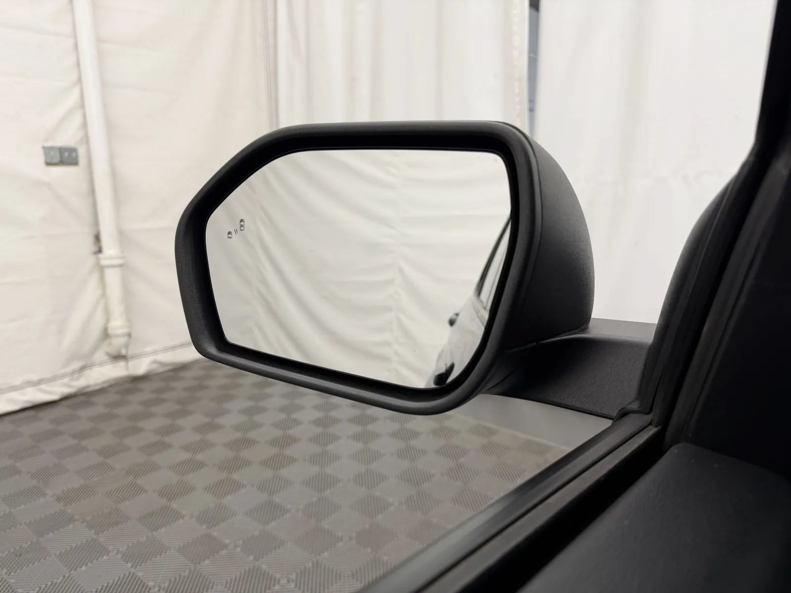Used 2021 Ford Explorer XLT AWD/4WD image 20