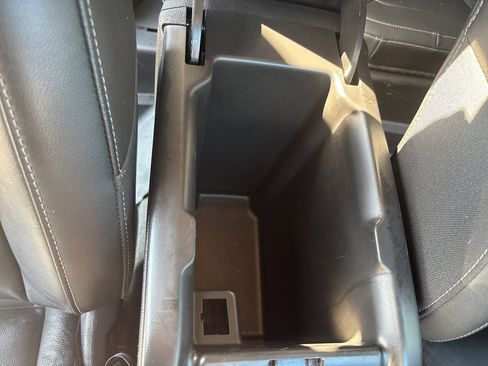 Used 2019 Chevrolet Colorado Z71 w/ LPO, Premium Interior Package image 30