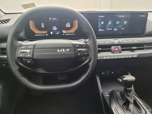 Used 2025 Kia K4 FWD image 22