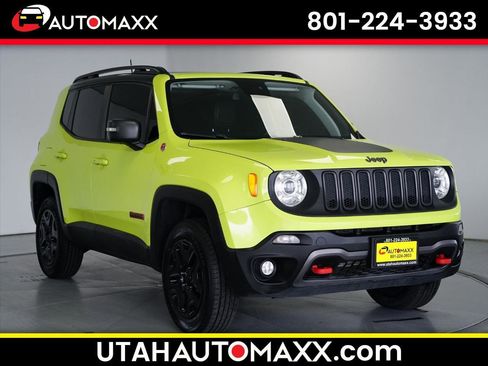 Used 2018 Jeep Renegade Trailhawk image 1