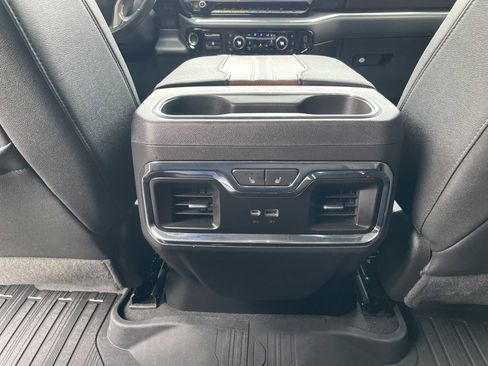 Used 2023 Chevrolet Silverado 1500 High Country image 28